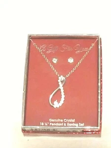 18.5 inches Genuine Crystal Crazy Eight Pendant & Earring Set - Picture 1 of 2