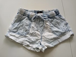VOLCOM Juniors size XS Cute 4 POCKET CHAMBRAY Short Shorts - Picture 1 of 8
