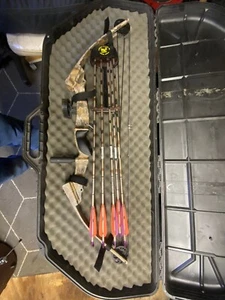 Pattriot II Browning Compound Bow - Picture 1 of 5