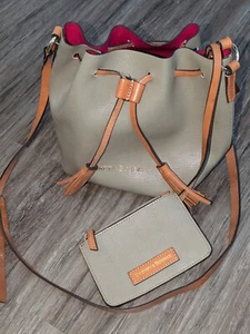 Dooney & Bourke Pebble Grain Aimee Drawstring Shoulder Bag Bucket Bone Coin Bag - Picture 1 of 24