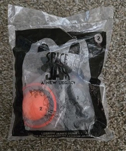 2021 Space Jam A New Legacy McDonald’s Happy Meal Spielzeug #2 LeBron James Dunk - Bild 1 von 2