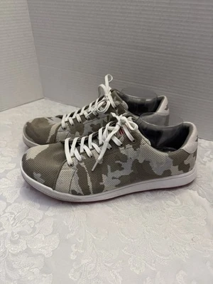 Zapatos de golf Straight Down Field V2 20104 para hombre 12 grises de malla camuflada sin clavos usados Foto 1 de 4