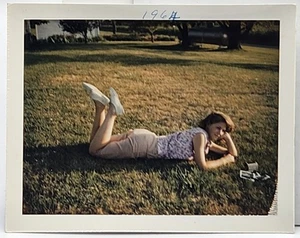 Cute Amateur Model "Pat" Posing on the Lawn at the Farm Brunette VTG PHOTO c1964 - Picture 1 of 1