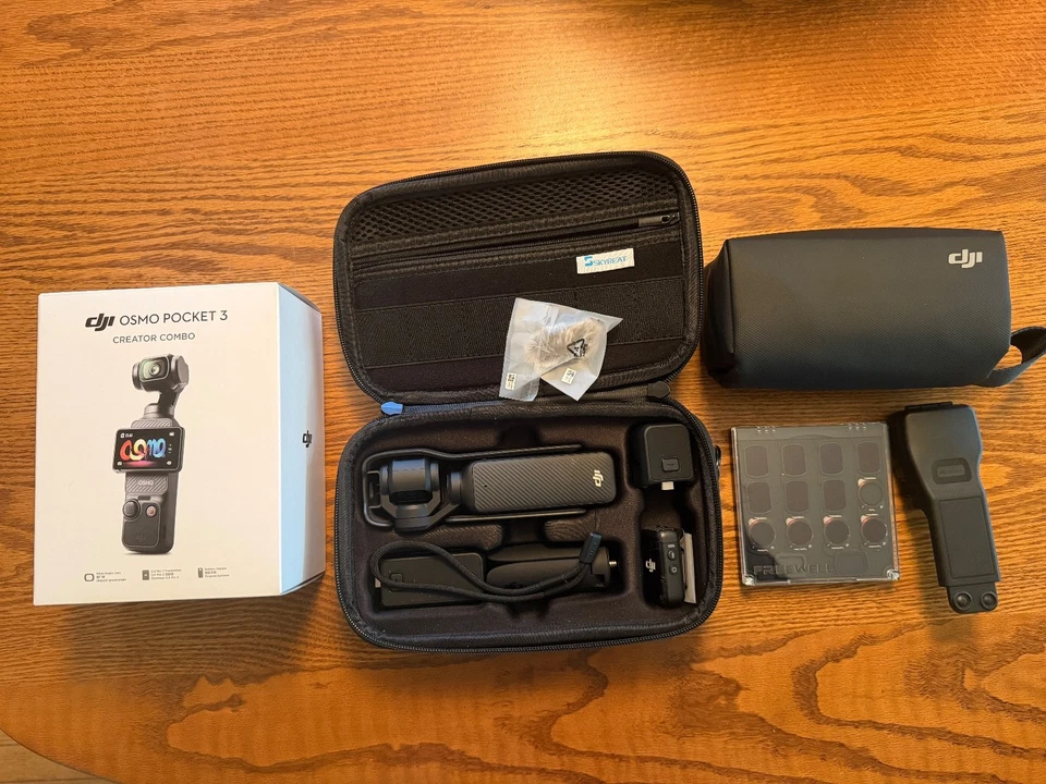 DJI Osmo Pocket 3 Creator Combo - Mint condition with extras - Image 1 of 1