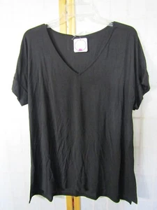 NWT Zenana Black Tunic Polyester/Rayon Blend Short Sleeve Top Women's L - Picture 1 of 4