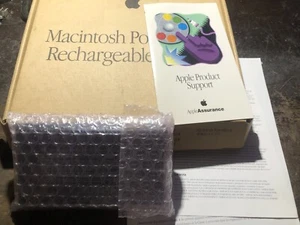APPLE POWERBOOK 1400 GENUINE OEM 30 Watt BATTERY M4915 -New Open Box - Picture 1 of 6