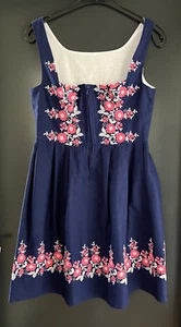 Damen Trachten Dirndl ärmellos blau mit Stickerei Gr. 40 - Picture 1 of 2