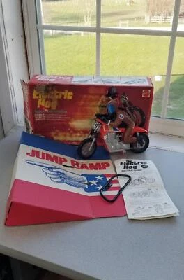Vintage 1973 Mattel Electric Hog Stunt Cycle Moves Out Over 700 Ft Complete Up2 - Image 1 of 4