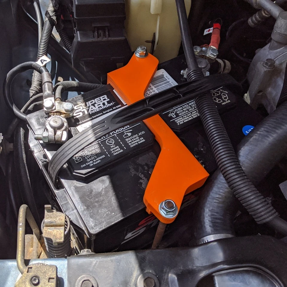 Jeep Cherokee 1997-2001 retención de batería Foto 1 de 1