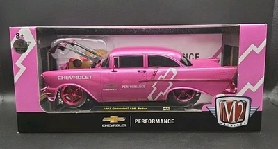 Chevrolet 150 1957 sedán rosa 1:24 M2 Machines. Chase 1 de 500 Foto 1 de 4