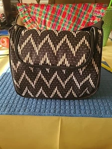 FIT AND FRESH THERMO LUNCH BAG  9 INCHES BY 7 INCHES 8 INCHES TALL - Picture 1 of 12