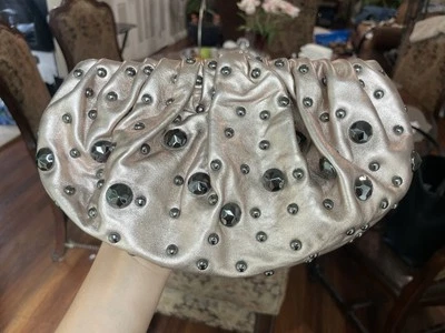 Bolso de mano con tachuelas Diane von Furstenberg Belle Foto 1 de 4