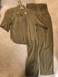 Vintage Women's Olive Green Silk Blouse & Matching Silk Pants 1980's! - Picture 1 of 10