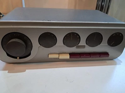 Quad II Vorverstärker mit Handbuch und Netzkabel - Bild 1 von 4