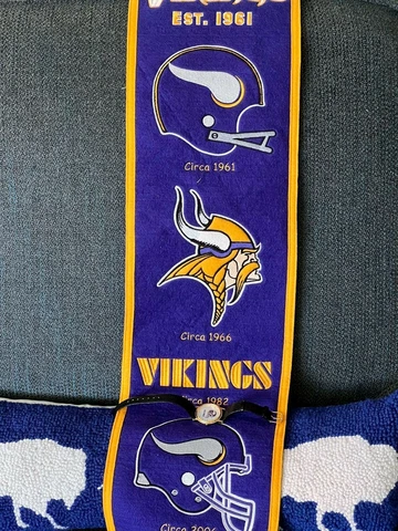 NFL Minnesota Vikings Heritage Banner PLUS BULOVA WATCH VIP PACKAGE GIVEAWAY Cover