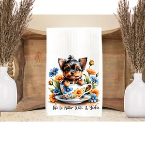 Toalla de cocina Yorkshire Terrier 16x24 Life Is Better con una decoración Yorkie - Imagen 1 de 6