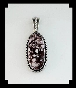 Catena artigianale in magnesite sterling e cavallo selvatico - Foto 1 di 10