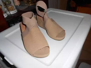 Gentle Souls Größe 7,5 beige hellbraune Töne elastische Keilabsatz Schuhe Sandalen - Bild 1 von 5