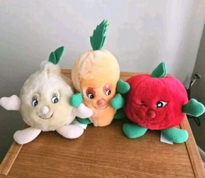 Vintage 1997 The Family Funny Farm Stuffed Animal Plushie Vegetables LOT OF 3 - Picture 1 of 8