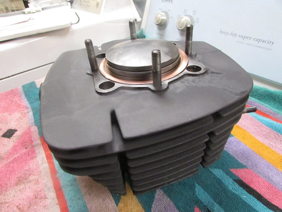 Yamaha RT1 1970 360 cilindros barril jarra pistón conjunto diámetro estándar Foto 1 de 4