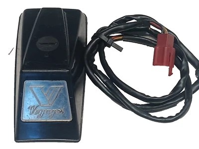 1983 Kawasaki ZN1300 Voyager Fender Compass Complete Assembly OEM 21176-1005 - Изображение 1 из 4