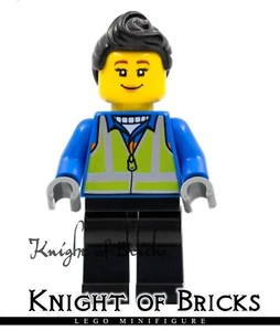 LEGO Minifigure Woman 4 from set 80109 - Picture 1 of 2