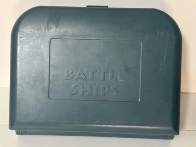 MB Battleships Travel version Vintage Holidays Caravan, in good condition  - Image 1 of 4