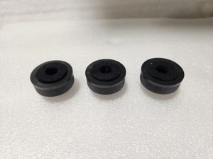 Pro-Ject Piedini per Giradischi in TPE Ammortizzatore, Assorbimento Vibrazioni (Set/3) - Serie T1+ - Foto 1 di 3
