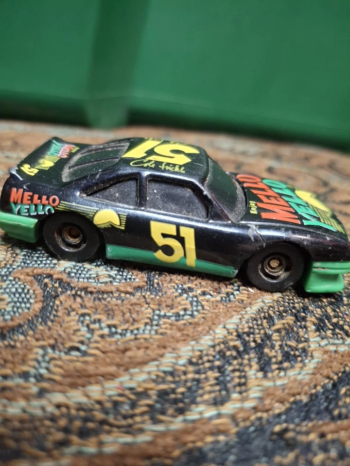 1990 Applause Days of Thunder # 51 Cole Trickle Mellow Yellow 1/64 Scale Nascar - Image 1 of 4