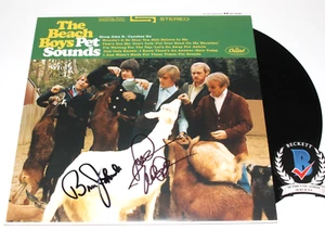 MIKE LOVE BRUCE JOHNSTON THE BEACH BOYS SIGNED PET SOUNDS ALBUM RECORD BECKETT - Picture 1 of 3