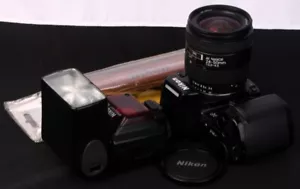 Nikon F-801 35mm Film SLR c/w AF 24-50mm f/3.3-4.5 Lens & SB-24 Speedlight Kit - Picture 1 of 15