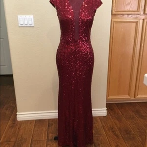 NWT Marina Mesh Inset Sequin Cap Sleeve Gown Dress 264132 Red Women's 10 $199 - Picture 1 of 8