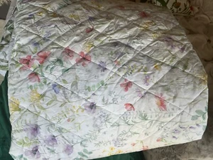 Dorma Bedspread Wildflower 265cm x 265cm Super King or King Size RRP£165 - Picture 1 of 17