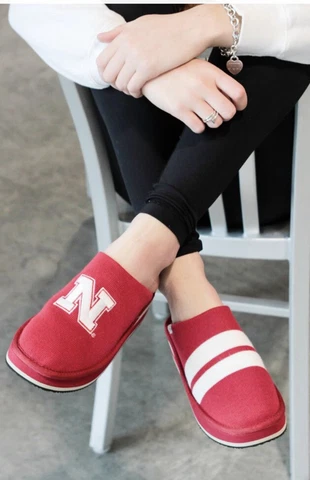 Nebraska Cornhuskers Comfort Platform Knit Slippers Large L 9-9.5 Cover