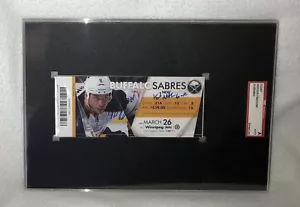 SABLES DE FASCHING HUDSON FIRMADOS 1ER BOLETO DE GOL NHL SGC AU836890 TOPOS DORADOS - Imagen 1 de 1
