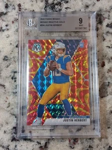 2020 Mosaic Justin Herbert RC Prizm Reactive Gold Rookie #204 Chargers BGS 9 - Bild 1 von 2