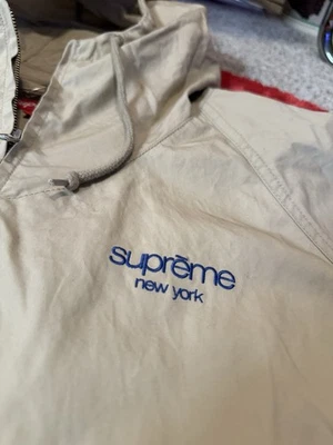 SS18 Supreme Hooded Raglan Zip Up Jacket Size L - Image 1 of 4
