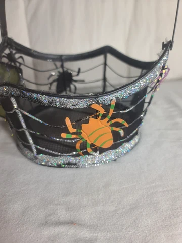 Halloween Black Metal Wire Spider Web w Spider Candy Treats Decorative Basket Cover