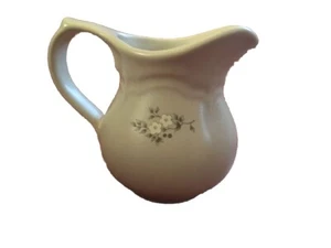 Creamer Pitcher Pfaltzgraff Retired Heirloom Pattern Gray Stoneware 4 1/4 Inch - Picture 1 of 2