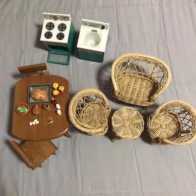 Muebles y comida vintage de madera de mimbre para casa de muñecas pequeña anfitriona cocina sin marca Foto 1 de 4