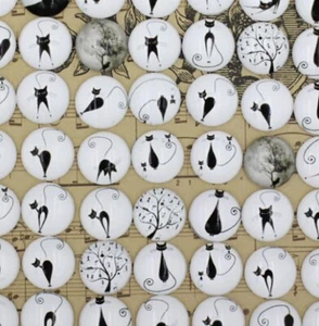 10 Black Cat Cartoon White Dome Cabochons Round Glass Cabochon Flat Back UK - Picture 1 of 1