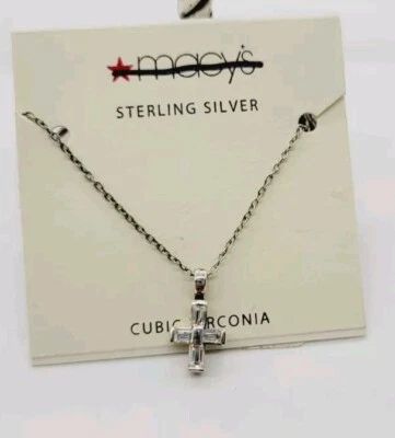 Collar colgante cruz plata de ley 925 circonita cúbica circonita cúbica 18 pulgadas Macy's Foto 1 de 4