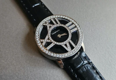Reloj de cóctel Tiffany de oro blanco de 18 quilates con diamantes Atlas con hebilla de diamante + correa X Foto 1 de 4