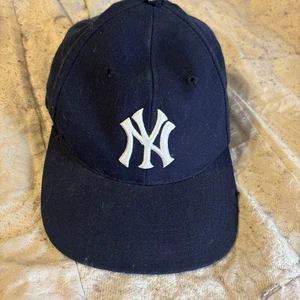 Vintage New York Yankees dunkelblau Wollmütze Grossman Cap Company verstellbar - Bild 1 von 6