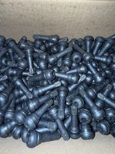 Milton 415-500 1 1/4" Tubeless Tire Valve - Box of 500 - Bild 1 von 4