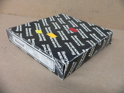 Microinterruptor Honeywell 924Ce2-T3 1Nc Interruptor de bloqueo de seguridad Émbolo Nema 1 Foto 1 de 3