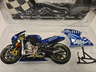 YAMAHA YZR-M1 GAULOISES FORTUNA YAMAHA TEAM V.ROSSI MOTOGP 2004 MINICHAMPS 1/12 - Immagine 1 di 2
