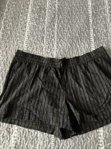 Terra & Sky Women’s 4X(28W-30W) Pinstripe Elastic Waist Shorts. NWOT - Picture 1 of 10
