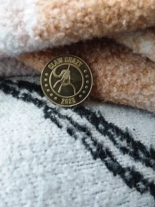 Claw Crazy 2025 Token - Picture 1 of 4