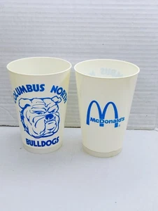 Lote de 2 tazas de plástico McDonalds Columbus North Bulldogs años 80 de colección - Imagen 1 de 11